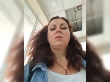 OpenGirl  live sex cam