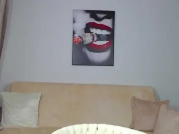 Sara-Daisy  live sex cam
