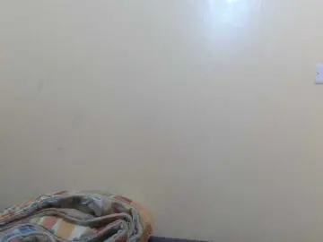 Sexy-Mollient  live sex cam