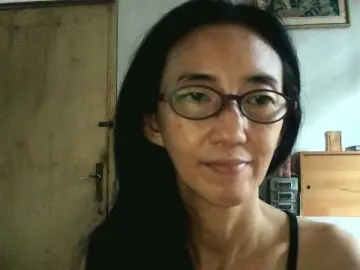 Bee077  live sex cam