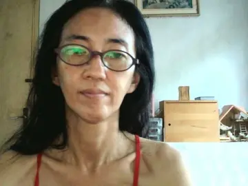 Bee077  live sex cam