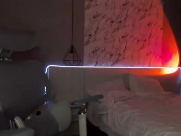 Hailie-icon  live sex cam