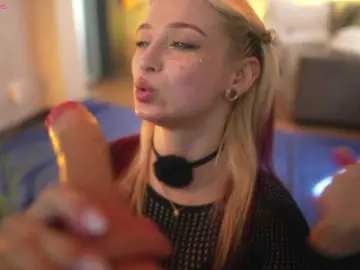 Suk-ki  live sex cam