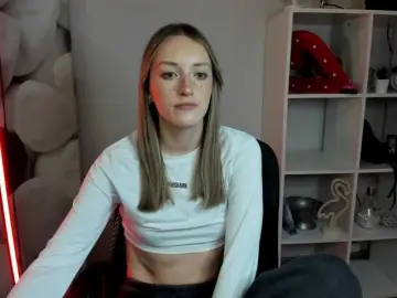 EvelynBlond  live sex cam