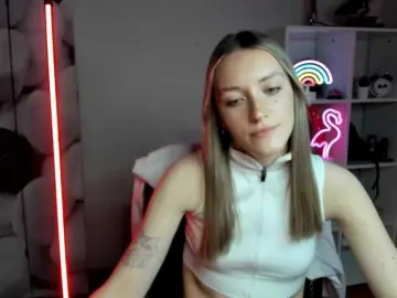 EvelynBlond  live sex cam