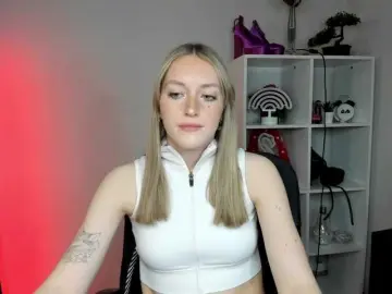 EvelynBlond  live sex cam