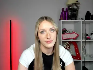 EvelynBlond  live sex cam