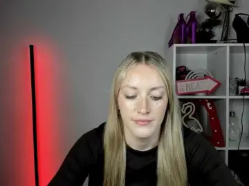 EvelynBlond  live sex cam