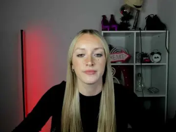 EvelynBlond  live sex cam