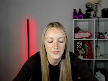 EvelynBlond  live sex cam