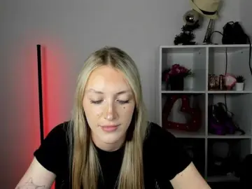 EvelynBlond  live sex cam
