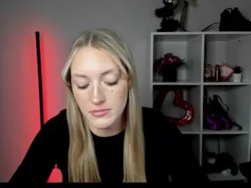 EvelynBlond  live sex cam