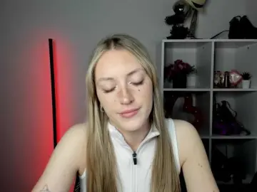 EvelynBlond  live sex cam