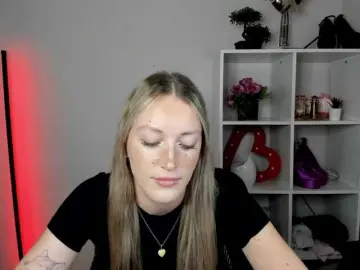 EvelynBlond  live sex cam