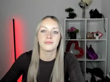 EvelynBlond  live sex cam