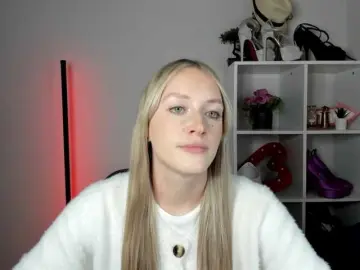 EvelynBlond  live sex cam