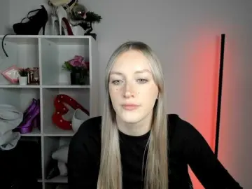 EvelynBlond  live sex cam