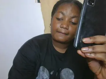 Happypoky  live sex cam