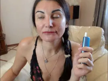 Karina8571  live sex cam