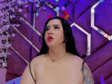 VictoriaRossy  live sex cam