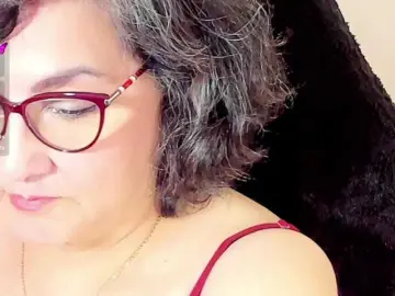 Cataleya-mom  live sex cam