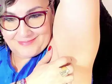 Cataleya-mom  live sex cam