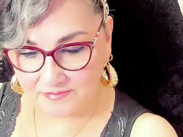 Cataleya-mom  live sex cam