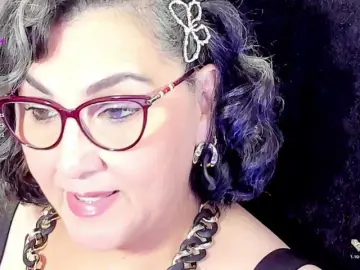 Cataleya-mom  live sex cam