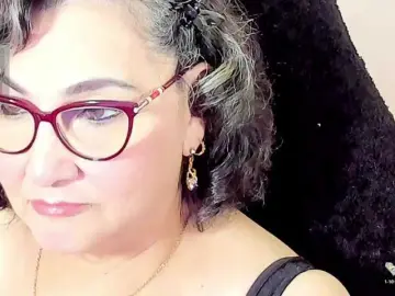 Cataleya-mom  live sex cam