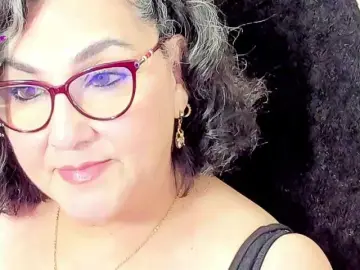 Cataleya-mom  live sex cam