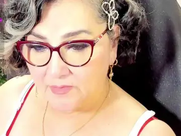 Cataleya-mom  live sex cam