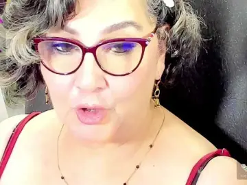 Cataleya-mom  live sex cam