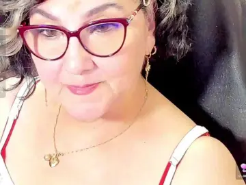 Cataleya-mom  live sex cam