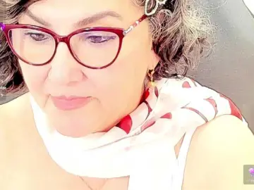 Cataleya-mom  live sex cam