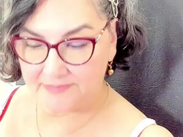 Cataleya-mom  live sex cam