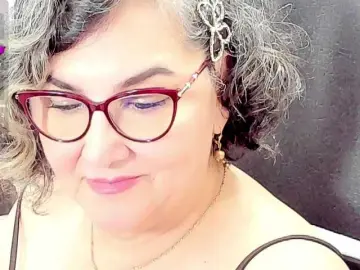 Cataleya-mom  live sex cam