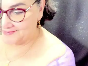 Cataleya-mom  live sex cam