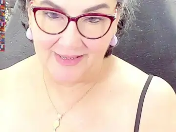 Cataleya-mom  live sex cam