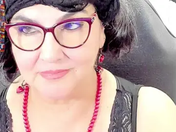 Cataleya-mom  live sex cam