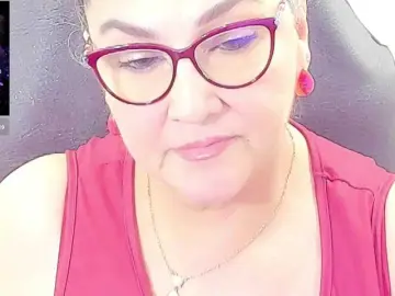 Cataleya-mom  live sex cam