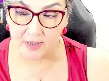 Cataleya-mom  live sex cam