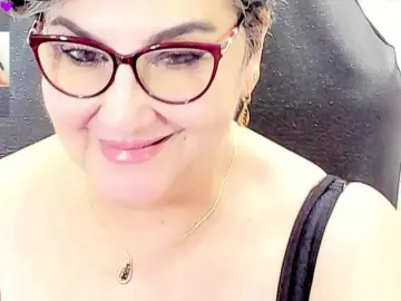 Cataleya-mom  live sex cam