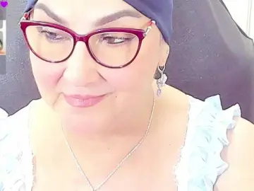 Cataleya-mom  live sex cam