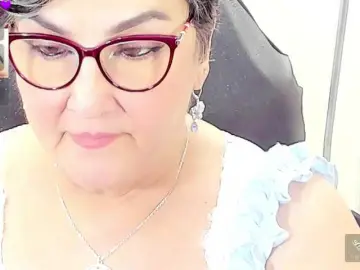 Cataleya-mom  live sex cam
