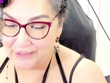 Cataleya-mom  live sex cam
