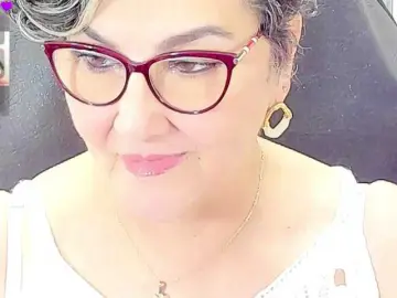Cataleya-mom  live sex cam