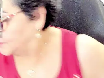 Cataleya-mom  live sex cam