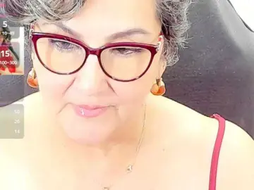 Cataleya-mom  live sex cam