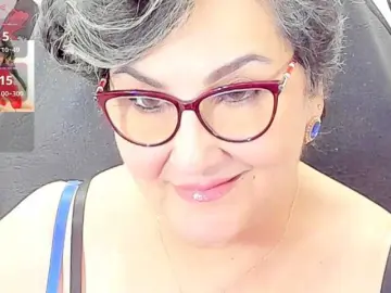 Cataleya-mom  live sex cam