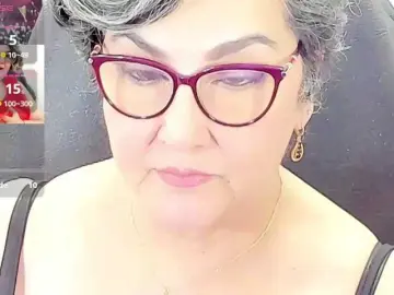 Cataleya-mom  live sex cam
